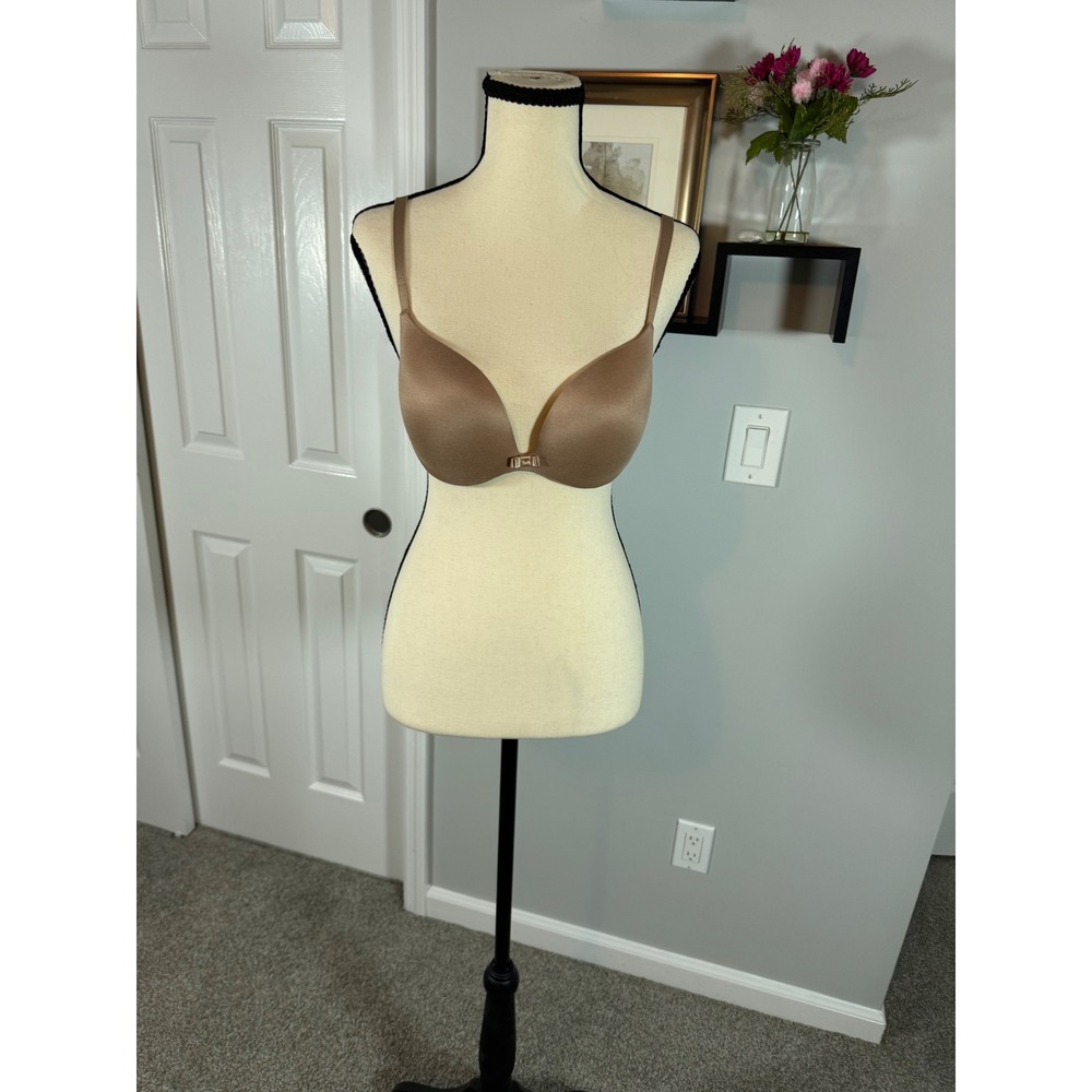 Victoria's Secret Plunge Bra 32D Tan Nude Padded Underwire